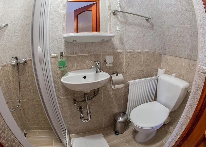 Πανσιόν Centrum 3*